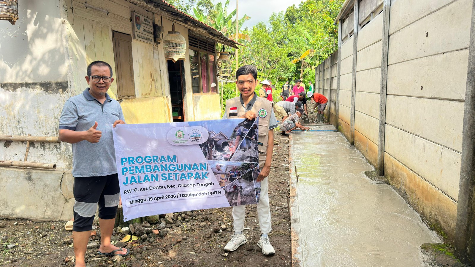 Kolaborasi Warga dan Yayasan An-Naba Bangun Jalan Setapak di Donan